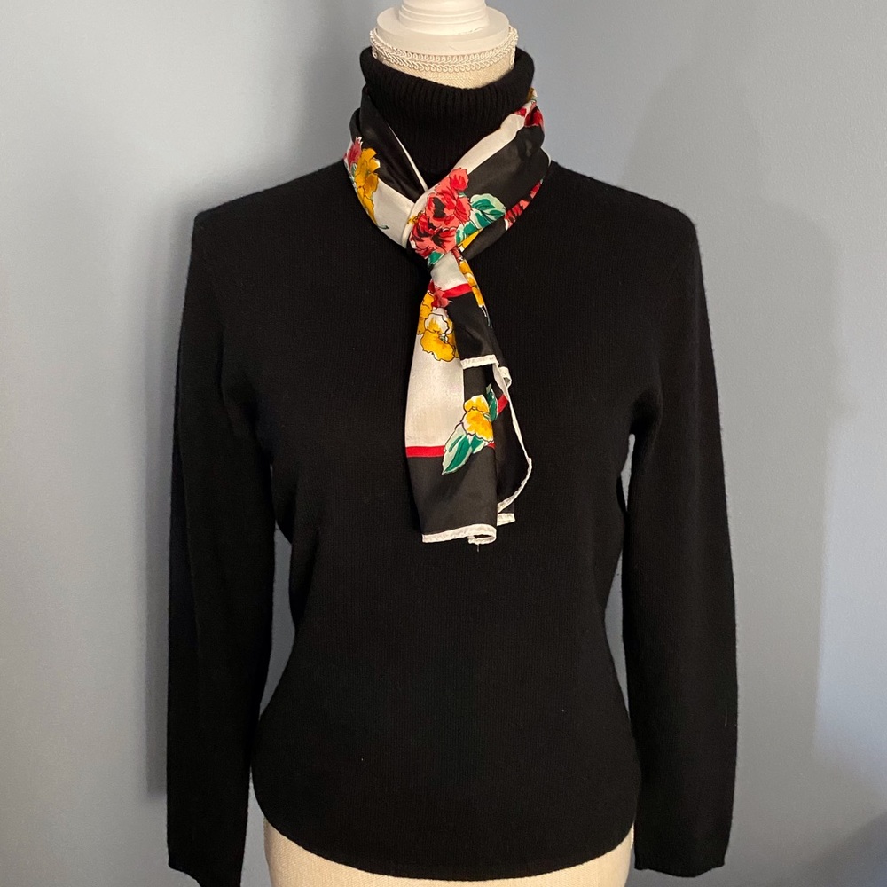 Classy Rectangular Scarf - Picture 3 of 7